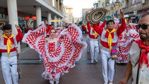 МЕЂУНАРОДНИ СТУДЕНТСКИ ФЕСТИВАЛ ФОЛКЛОРА