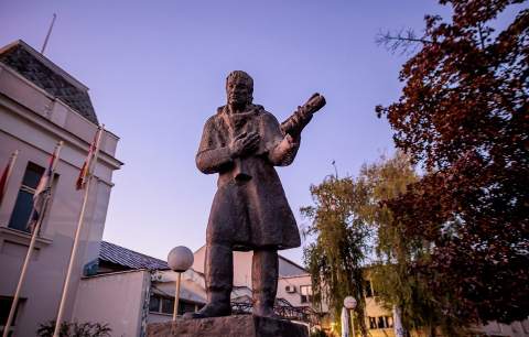 МЕЂУНАРОДНИ ПОЗОРИШНИ ФЕСТИВАЛ МАЛИХ СЦЕНА "ЈОАКИМФЕСТ"