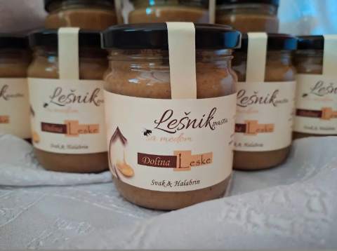 Lešnik pasta sa medom