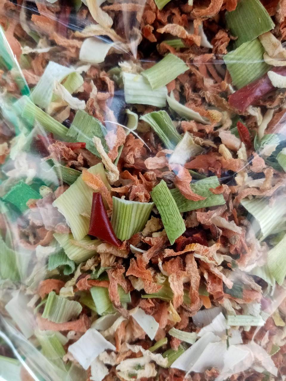 Sušeno povrće mix (kao dodatak jelima bez soli),